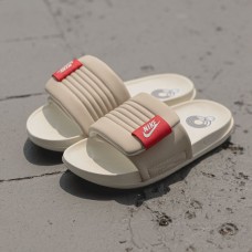 Nike Offcourt Slides | Beige