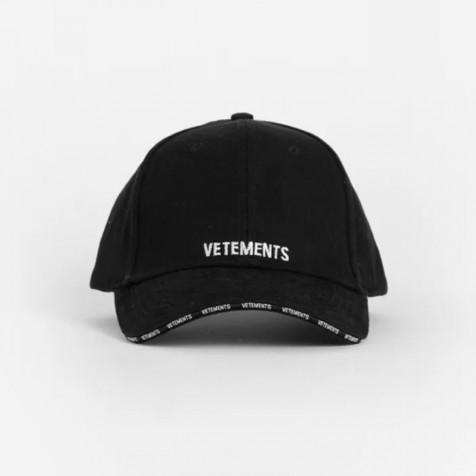 Vetements Iconic Logo Cap | Black