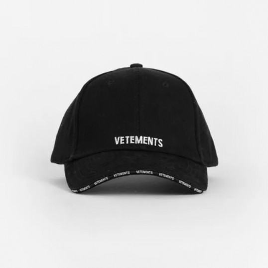 Vetements Iconic Logo Cap | Black