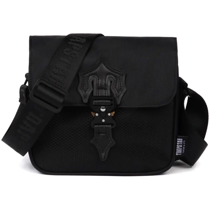 Trapstar Irongate T Crossbody Bag | Triple Black