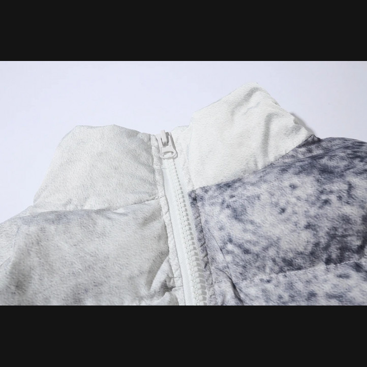 Creshock Oversized Puffer Jacket "White"
