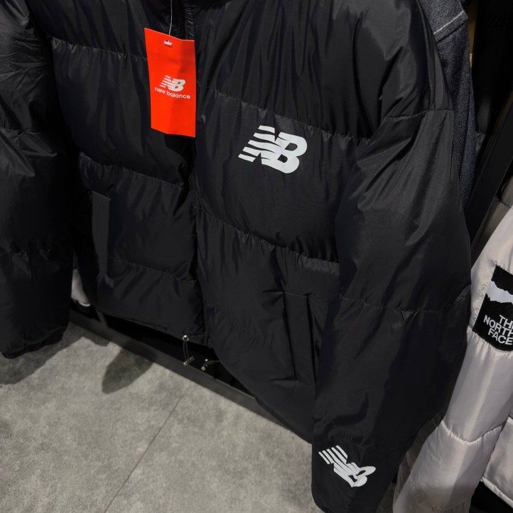 New Balance Puffer Jacket "Black"