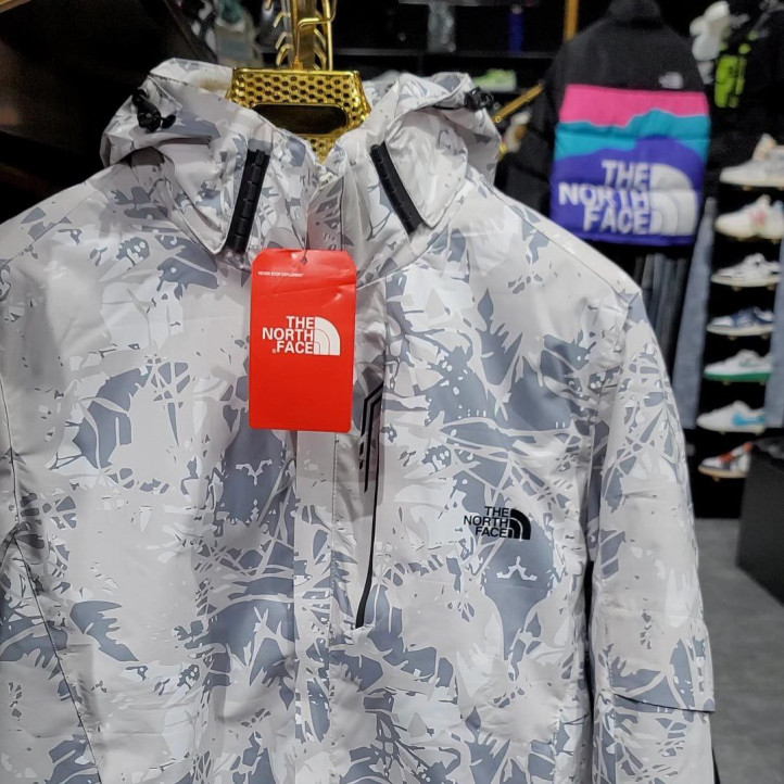 The North Face Double-Layer Winter Jacket | Snow Camo