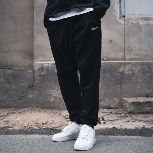 Nike NSW Swoosh Logo Jogger Pants | Black A-12