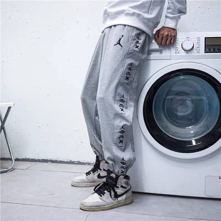 Jordan Logo Pack Jogger Pants | Grey