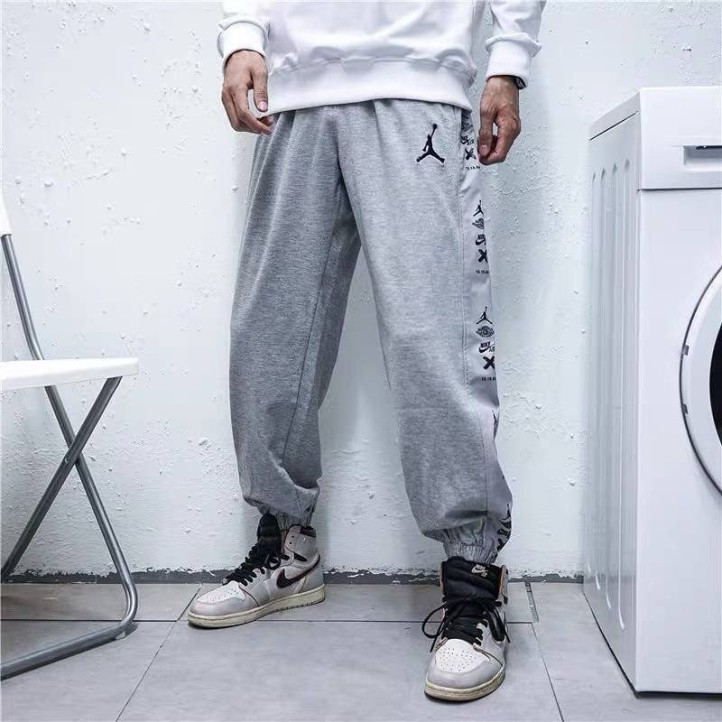 Jordan Logo Pack Jogger Pants | Grey