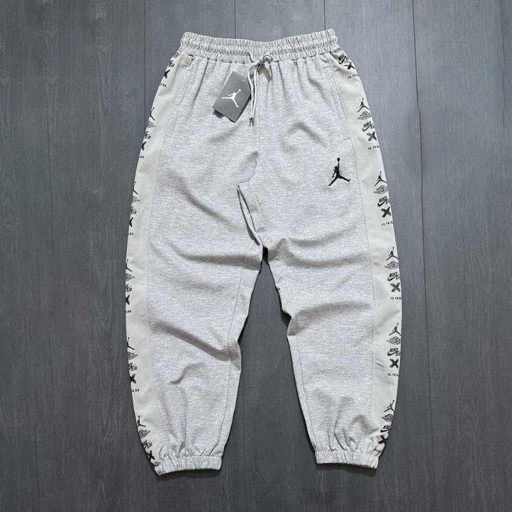 Jordan Logo Pack Jogger Pants | Grey