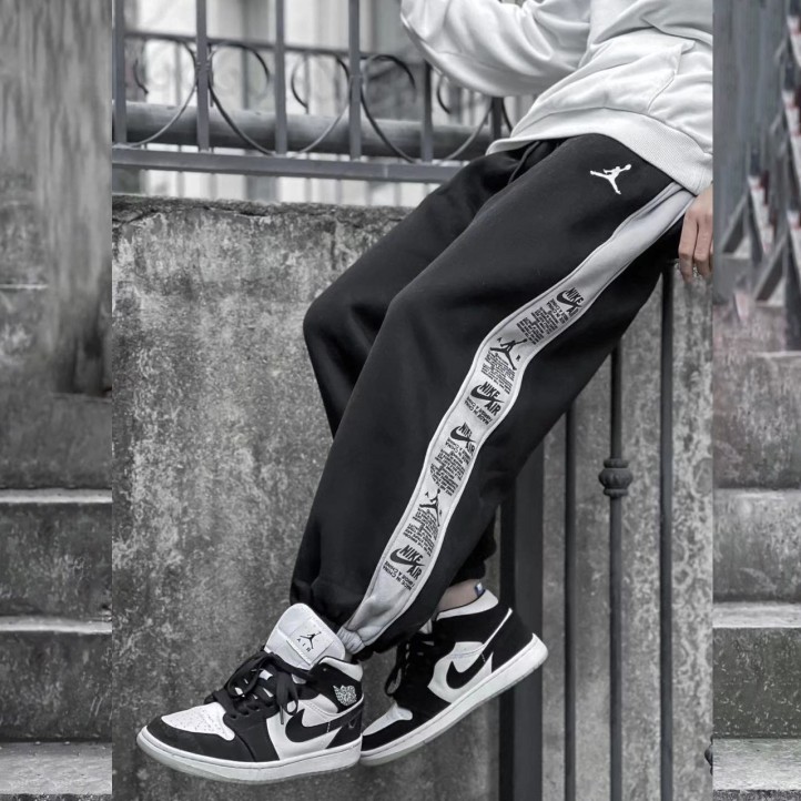 Jordan Magazine Pants | Black