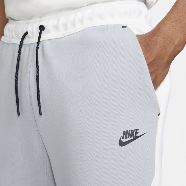 Nike Tech Fleece Jogger Pants "Arctic Grey/White"