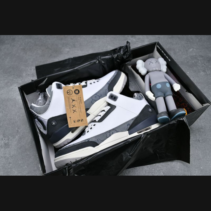 Nike Air Jordan Retro 3 x Kaws