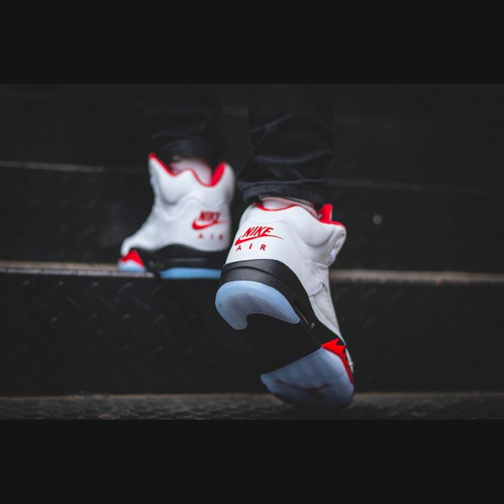 Nike Air Jordan Retro 5 "Fire Red"