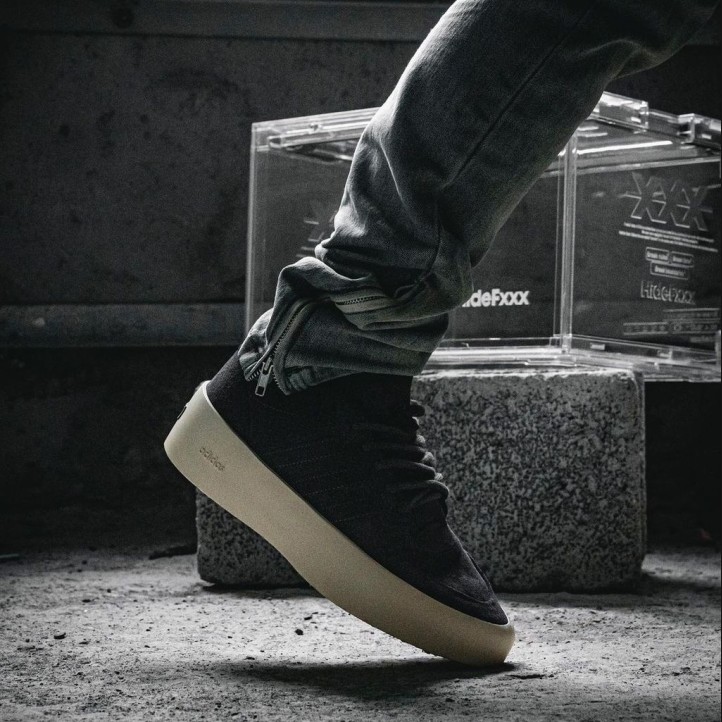 Adidas Forum Low x Fear Of God "Black"