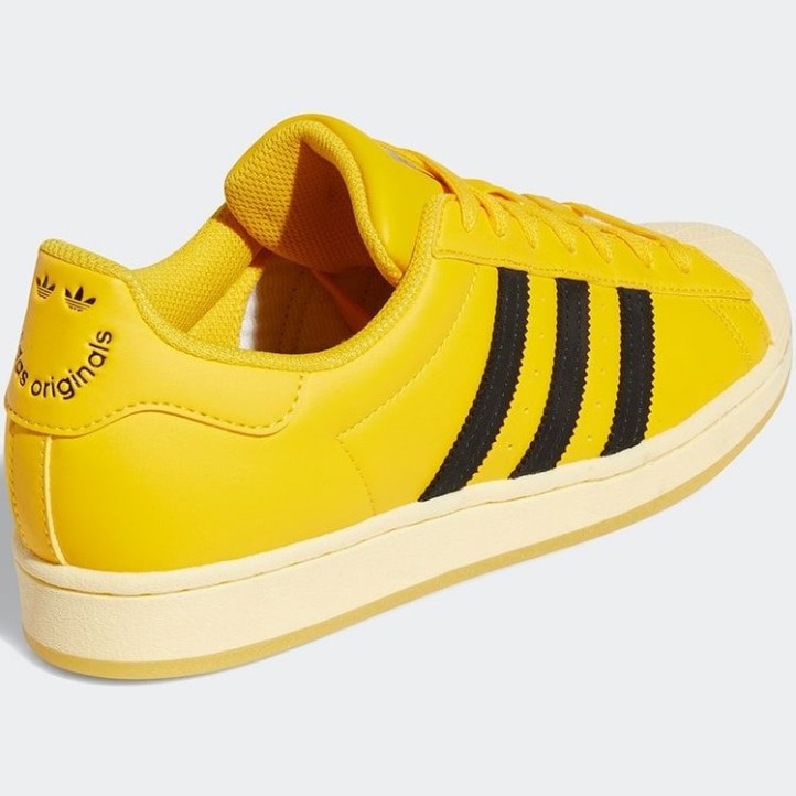 Adidas Superstar "Bold Gold"