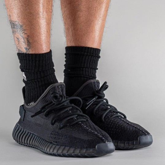 Adidas Yeezy Boost 350 v2 "Onyx"