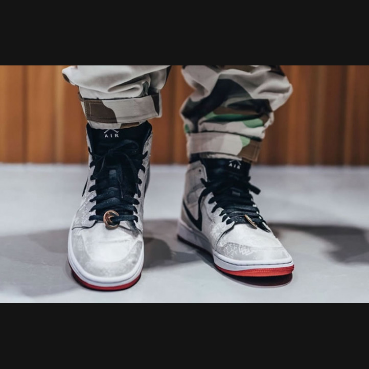 Nike Air Jordan Retro 1 Mid x CLOT