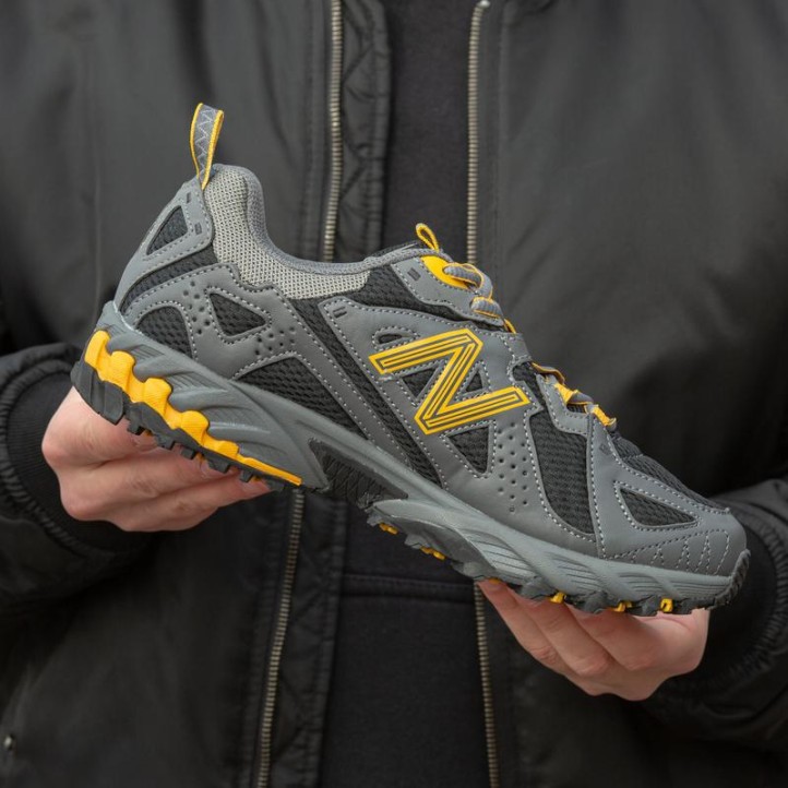 New Balance 610 "Black/Yellow"