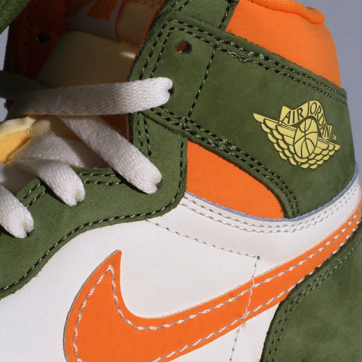Nike Air Jordan Retro 1 High "Celadon"