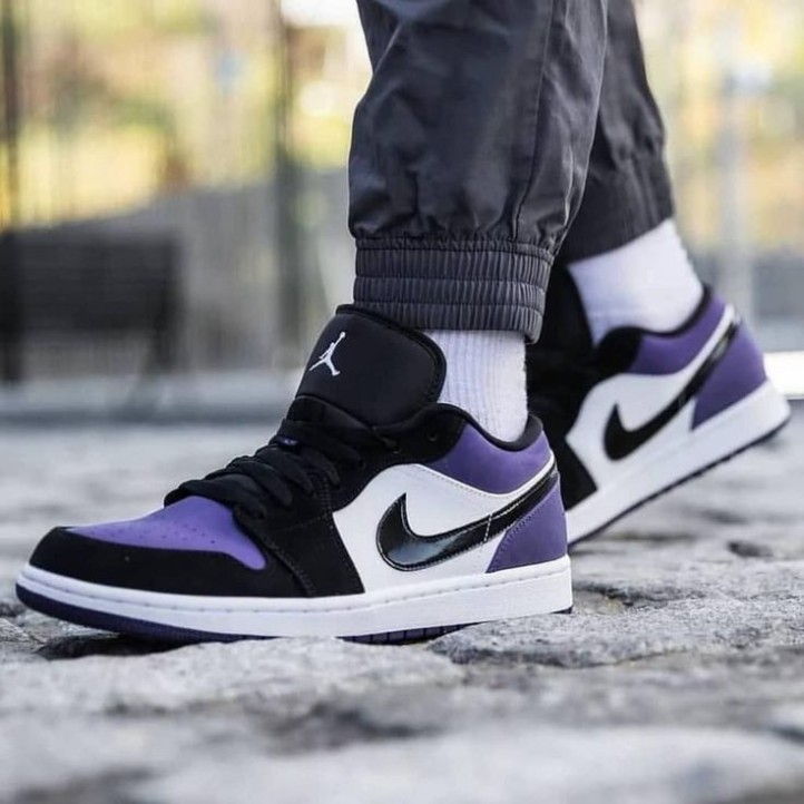 Nike Air Jordan Retro 1 Low "Court Purple"