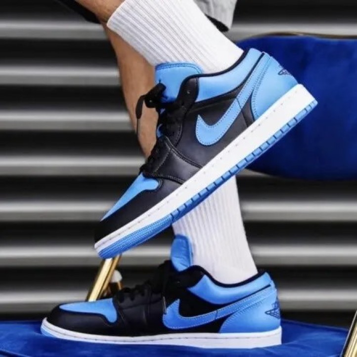 Nike Air Jordan Retro 1 Low "University Blue/Black"