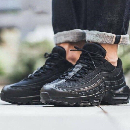 Nike Air Max 95 Essential Triple "Black"