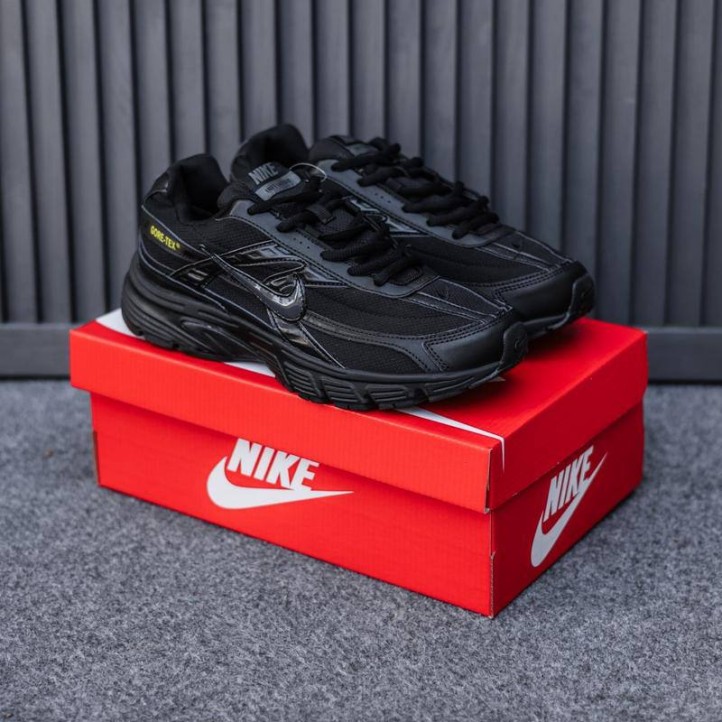Nike Initiator Gore-Tex | Triple Black