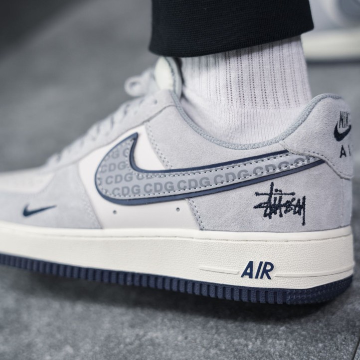 Nike Air Force 1 Low x Stussy x CDG