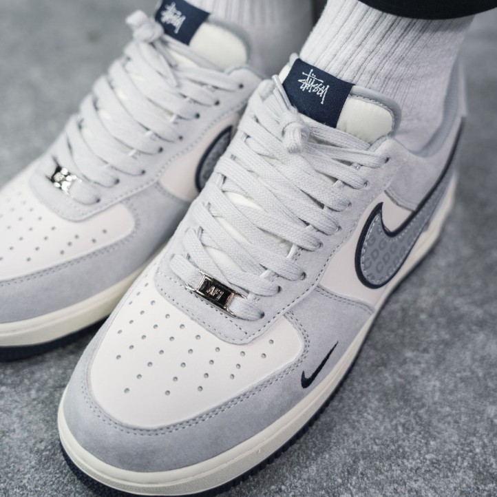 Nike Air Force 1 Low x Stussy x CDG
