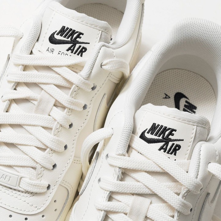 Nike Air Force 1 07 Essential "Sail/Black" WMNS