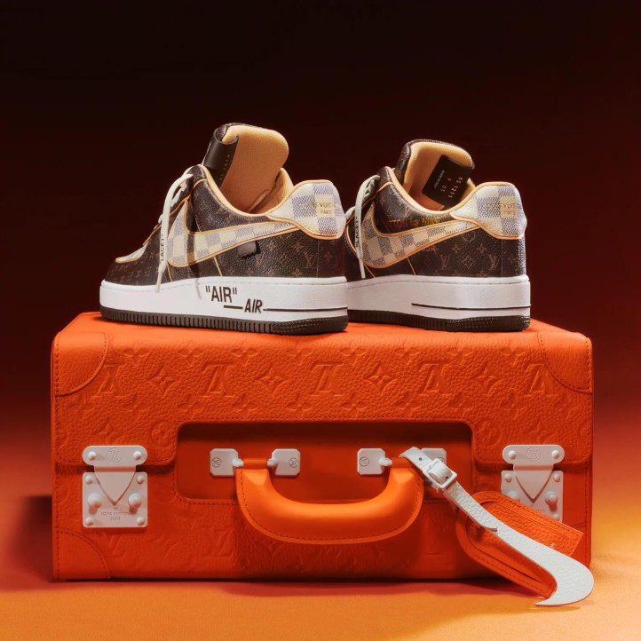 Nike Air Force 1 Low x Louis Vuitton "Brown/Cream" (+Pilot Case)