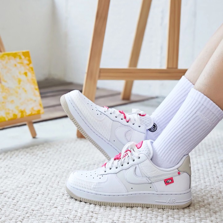 Nike Air Force 1 Low "Pink Bling" WMNS