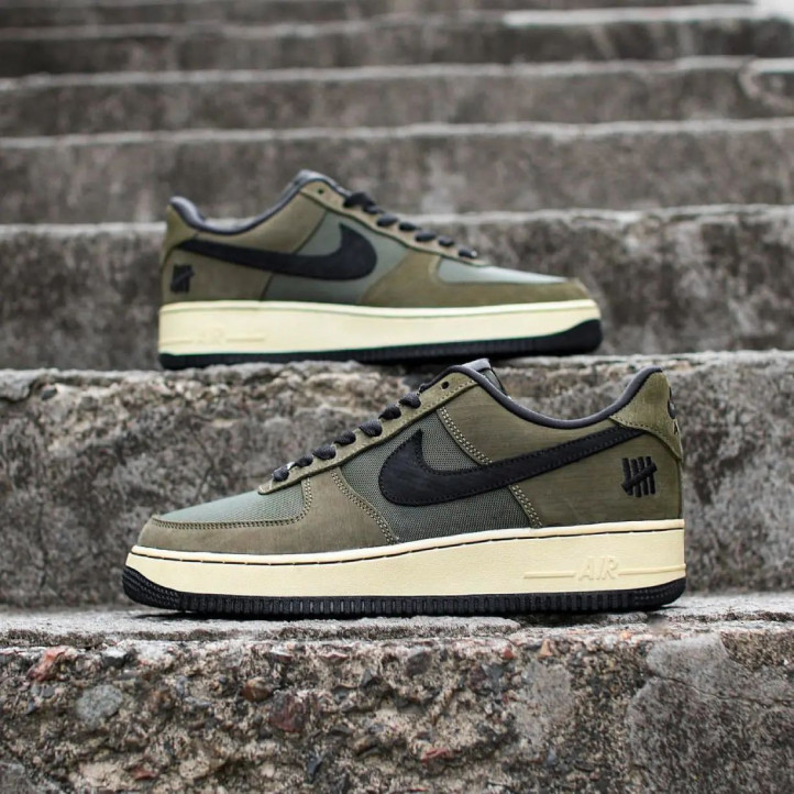 Nike Air Force 1 Low x Undefeated Khaki