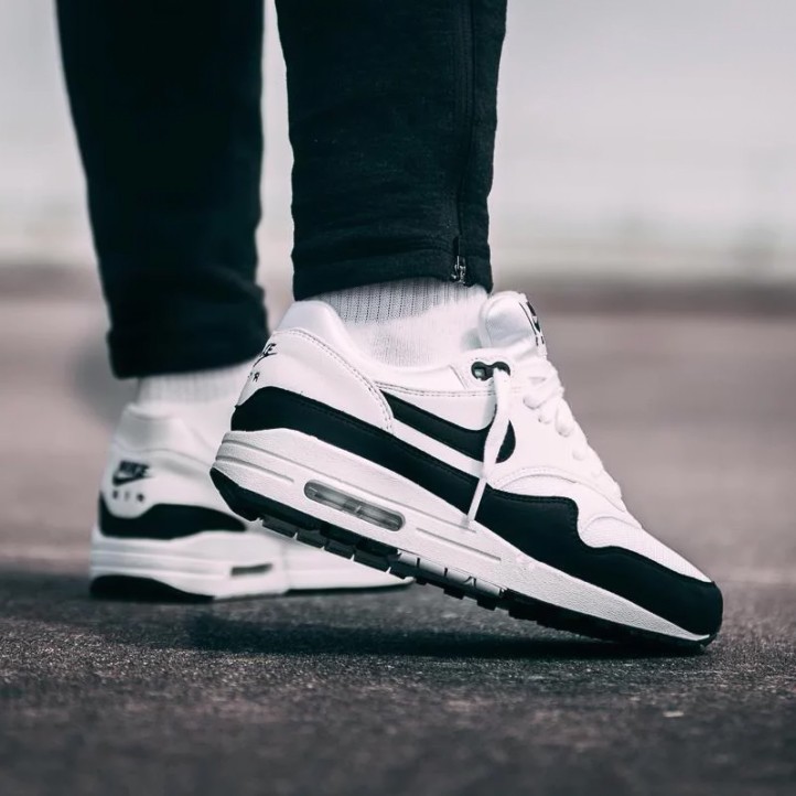 Nike Air Max 1 "White Black"