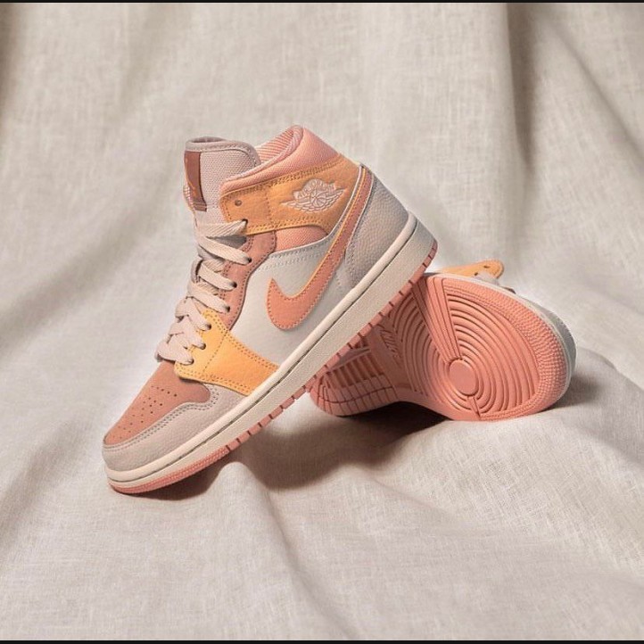 Nike Air Jordan Retro 1 Mid "Apricot Orange" WMNS