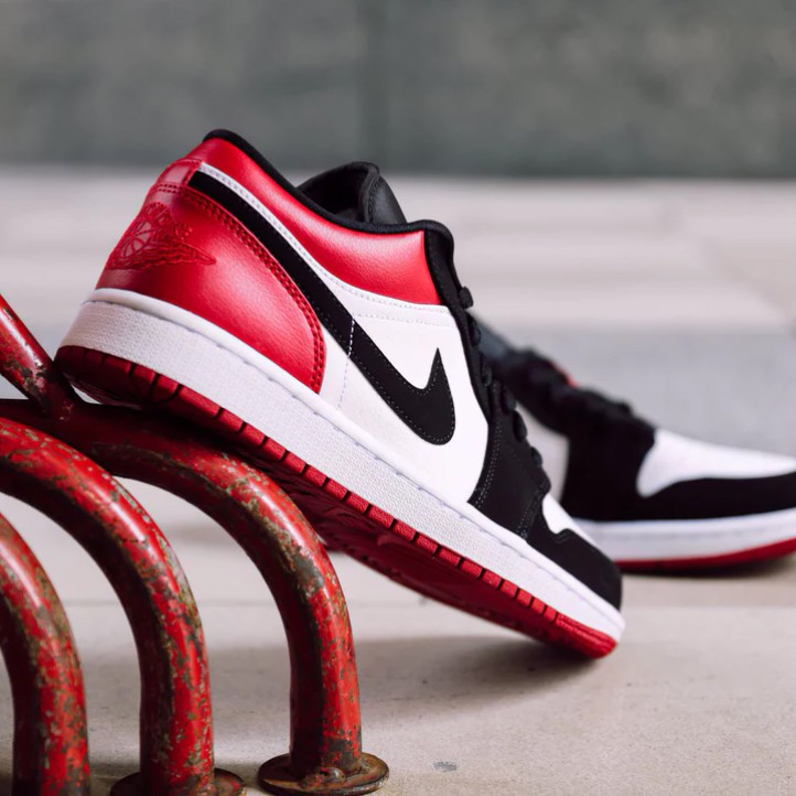 Nike Air Jordan Retro 1 Low "Black Toe"