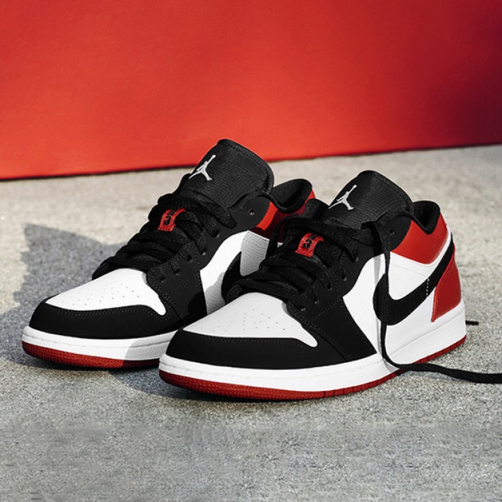 Nike Air Jordan Retro 1 Low "Black Toe"