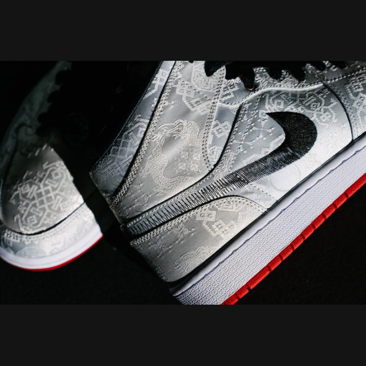 Nike Air Jordan Retro 1 Mid x CLOT