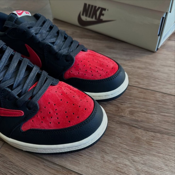 Nike Air Jordan Retro 1 Low x Travis Scott "Black"