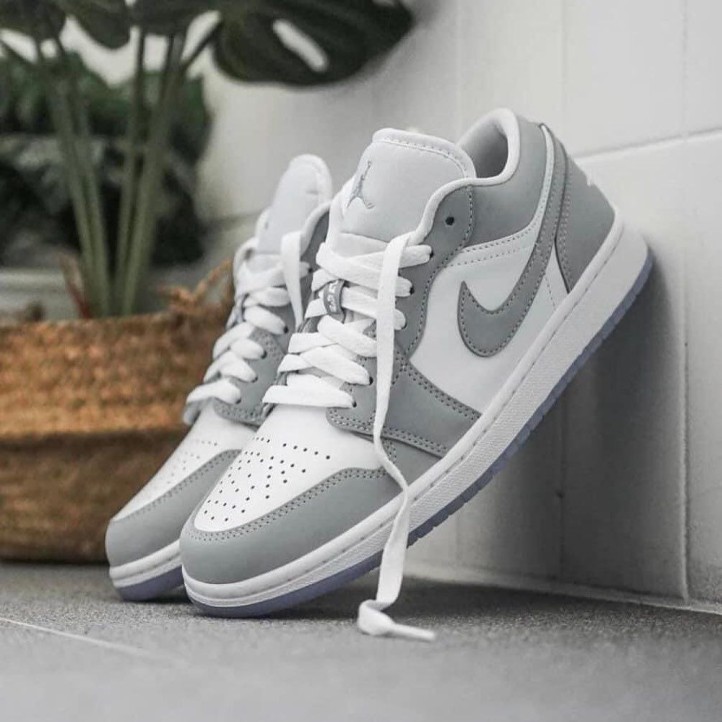 Nike Air Jordan Retro 1 Low "Wolf Grey"