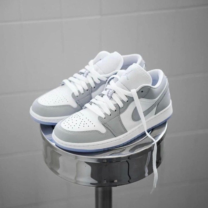 Nike Air Jordan Retro 1 Low "Wolf Grey"