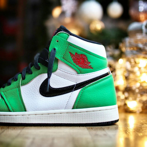 Nike Air Jordan Retro 1 High "Lucky Green"