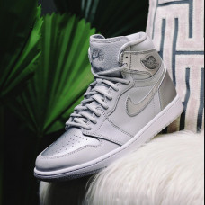 Nike Air Jordan 1 Retro  "Neutral Grey"