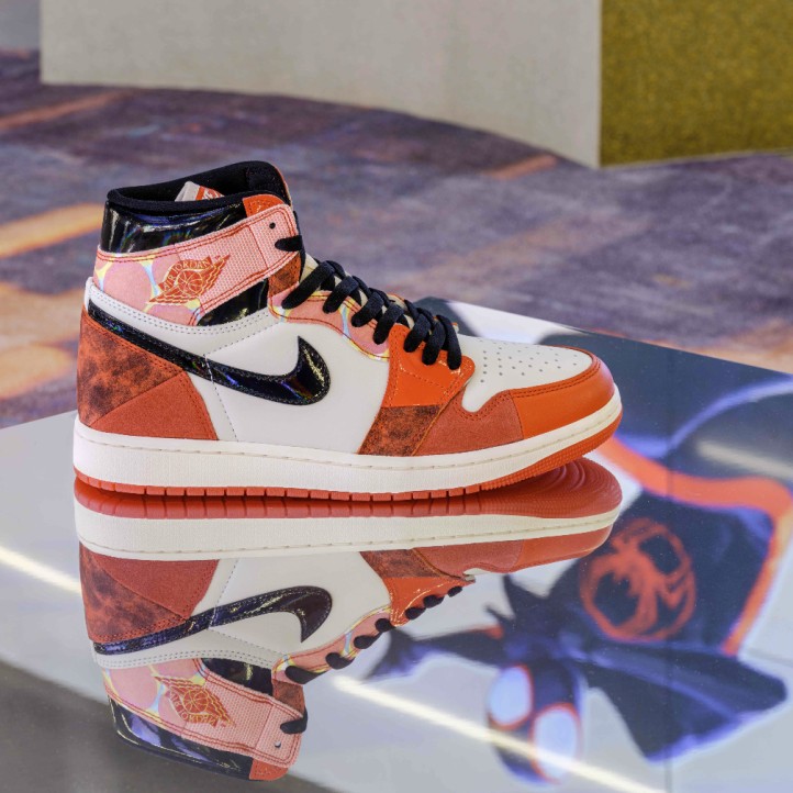 Spiderman jordan retro 1 on sale