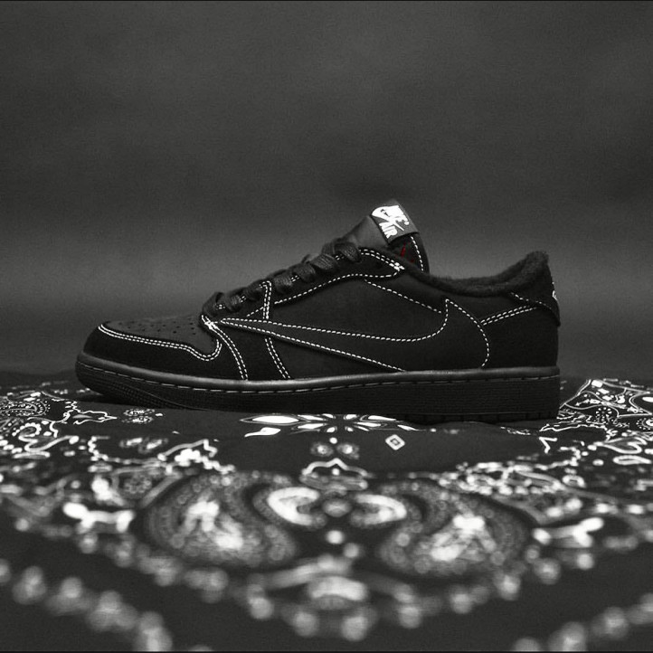 Nike Air Jordan Retro 1 Low x Travis Scott "Black Phantom"