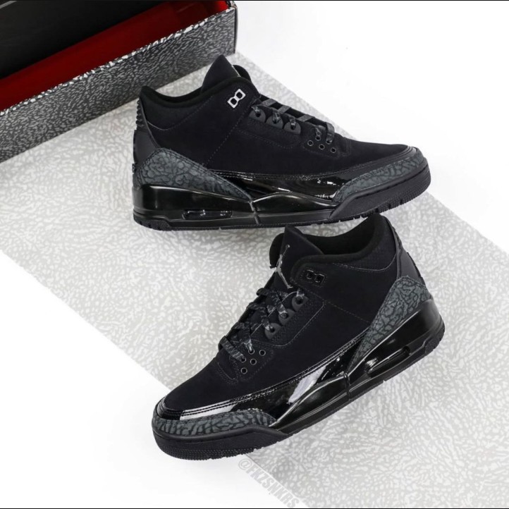 Jordan Retro 3 "Black Cat"