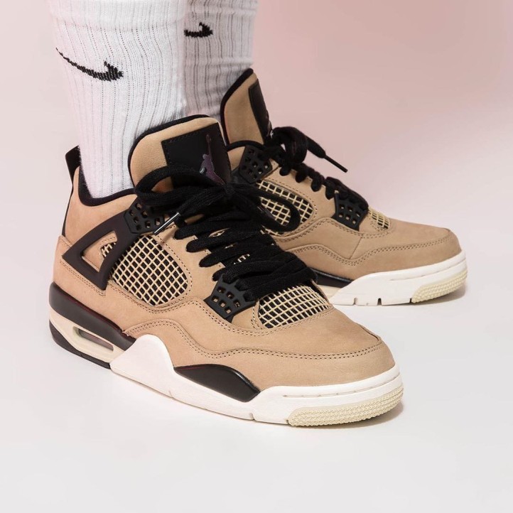 Air Jordan Retro 4 "Mushroom"