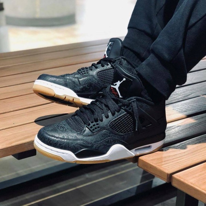 Air Jordan Retro 4 SE Laser "Black/Gum"