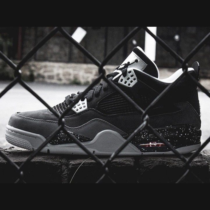 Air Jordan Retro 4 "Fear Pack"