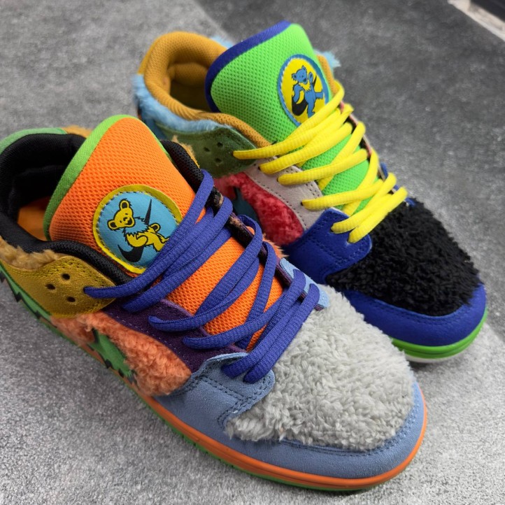 Nike SB Dunk Low x Grateful Dead Bears