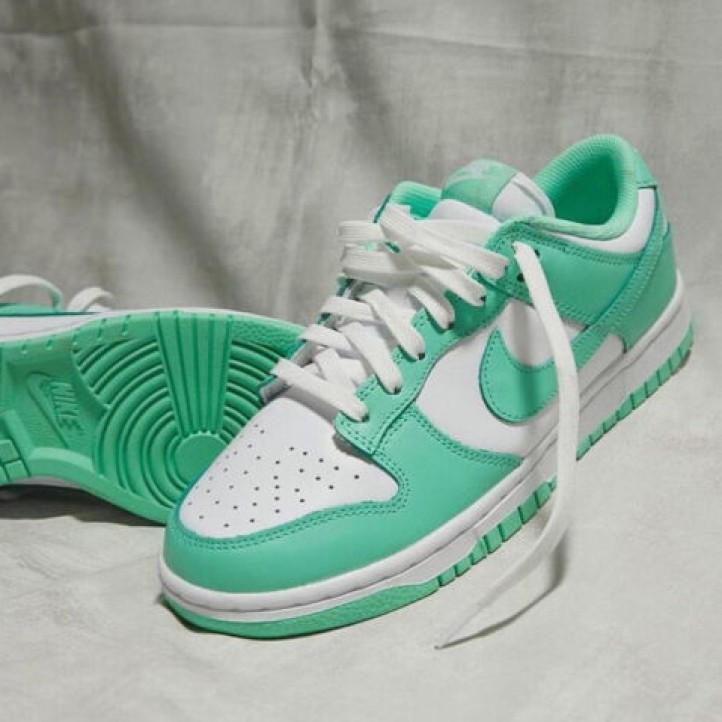 Nike Dunk Low "Glow Green" WMNS