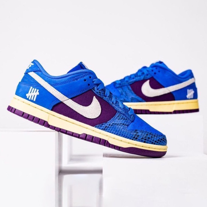 Nike SB Dunk Low x Undefeated "Blue"